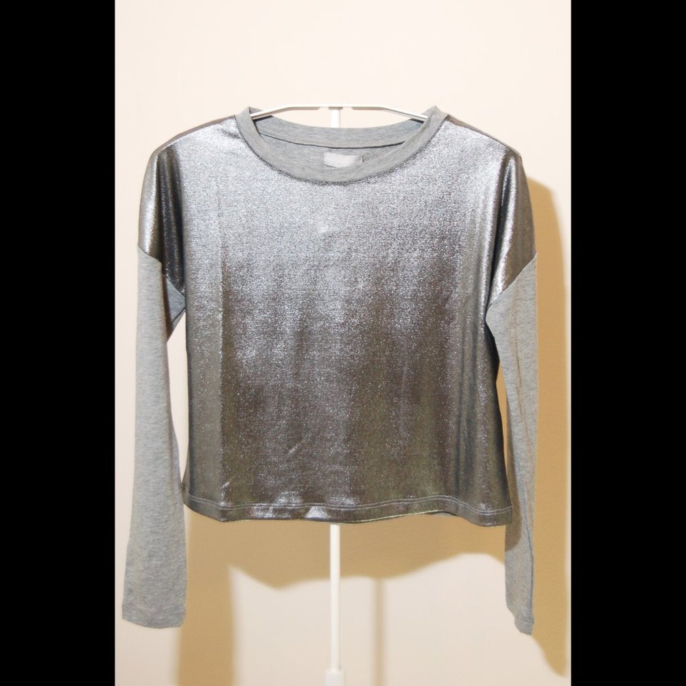 NWT Tahari Girls Metallic Top, sz M